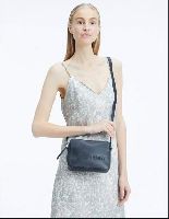 Calvin Klein Mini Bag CK SET CAMERA BAG, in schlichtem Design